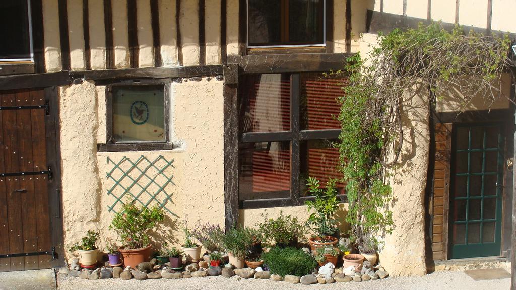 Gite Du Paradis Vieuzos Exterior foto